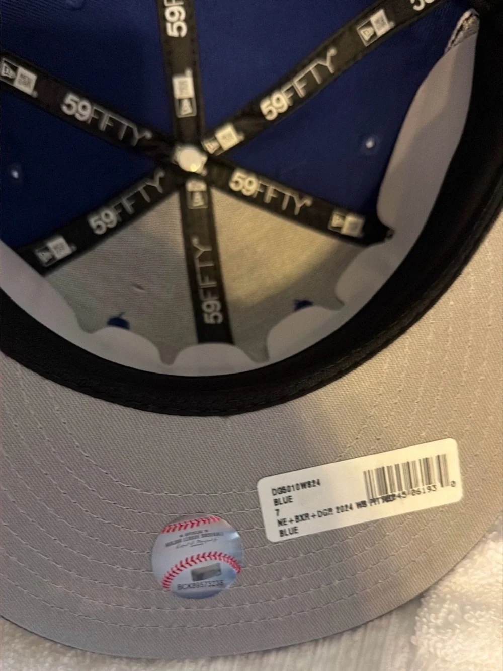 Born X RaisedLos Angeles Dodgers New Era 2024 Champions FittedHat size:7 New